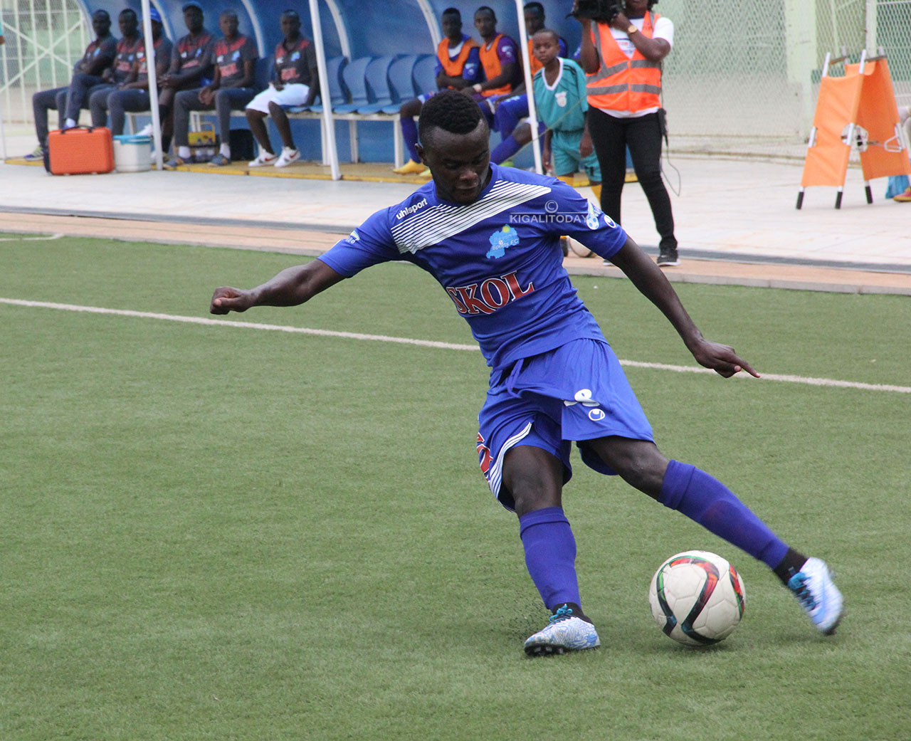 Manishimwe Djabel watanze imipira ibiri yavuyemo ibitego bibiri Rayon Sports yatsinze