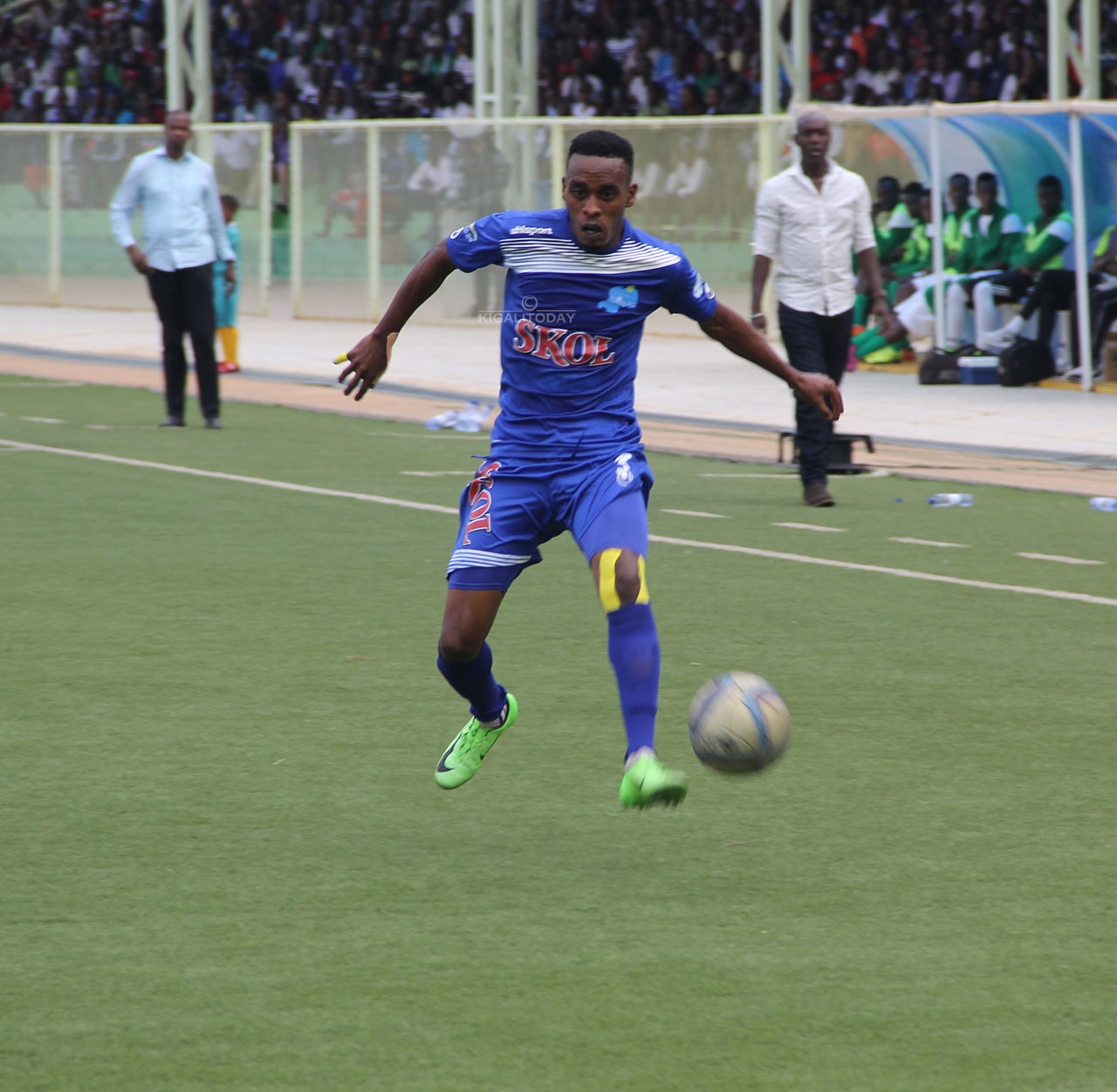 Rutanga Eric ku ruhande rw'ibumoso yatangaga imipira myinshi yashoboraga kuvamo ibitego