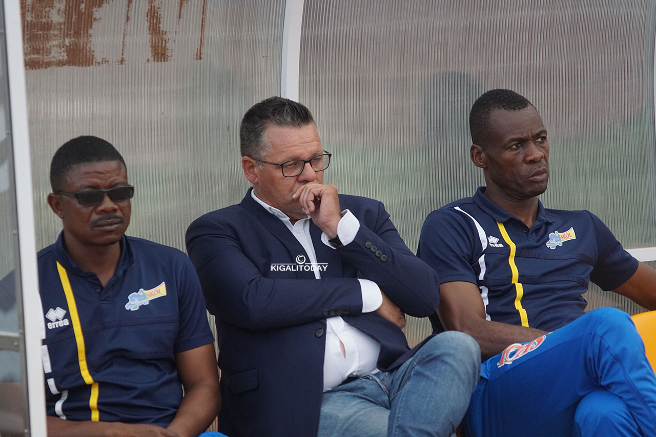 Usibye Nkunzingoma Ramadhan uri iburyo, abandi bahagaritswe