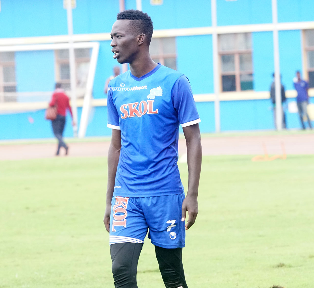 Bimenyimana Bonfils Caleb ntazakina na Costa do Sol