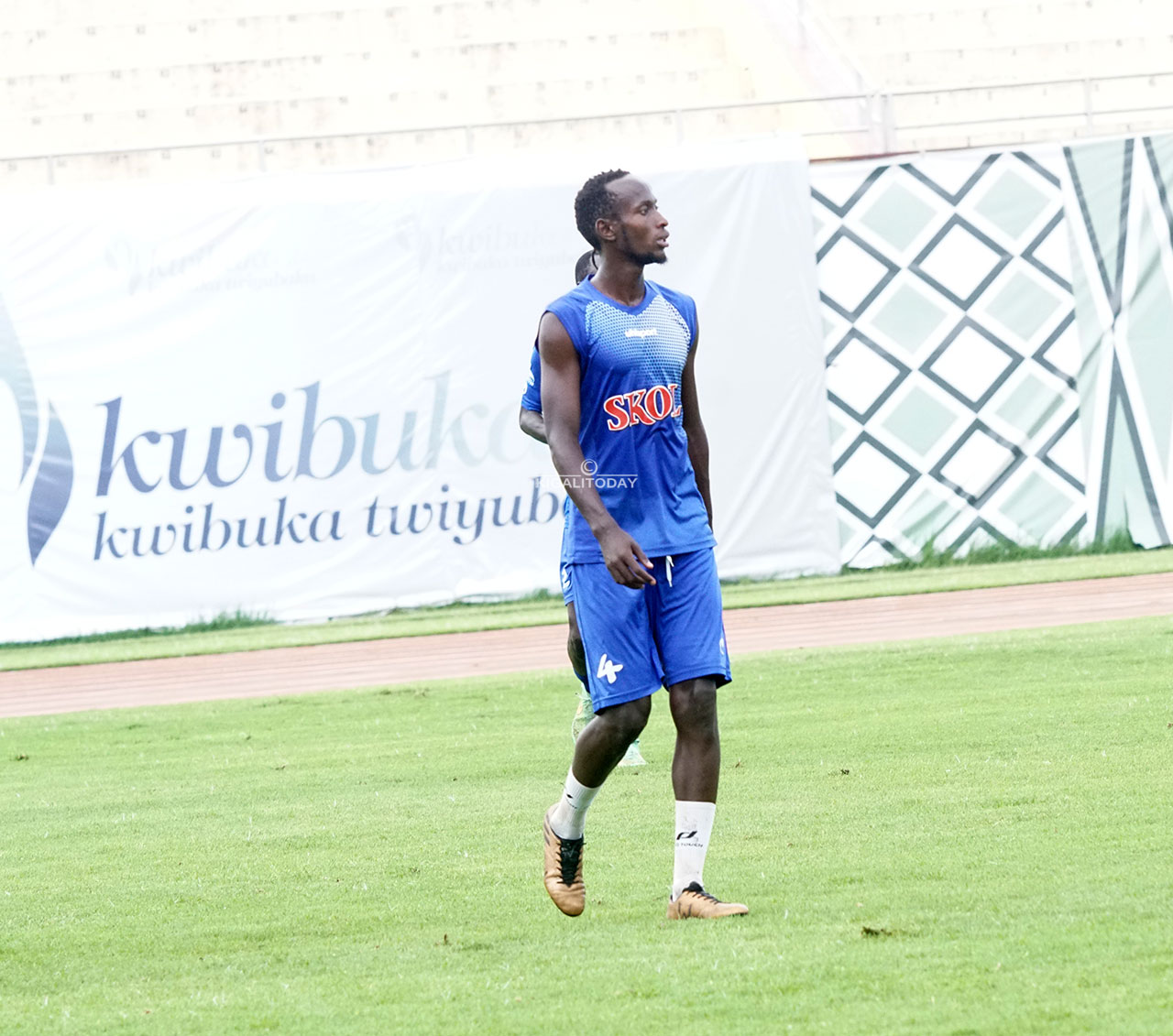 Manzi Thierry mu myitozo