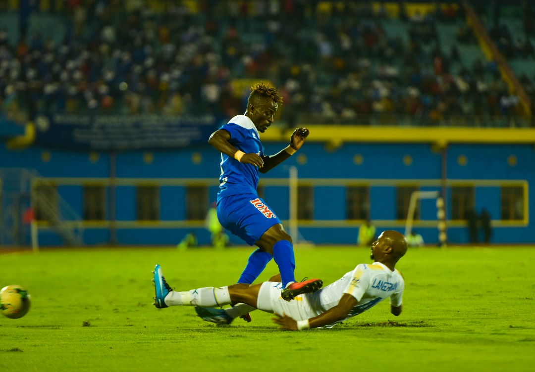 Tchabalala ntiyigeze aha umutuzo ba myugariro ba The Brazilians nk'uko iyi kipe bayita