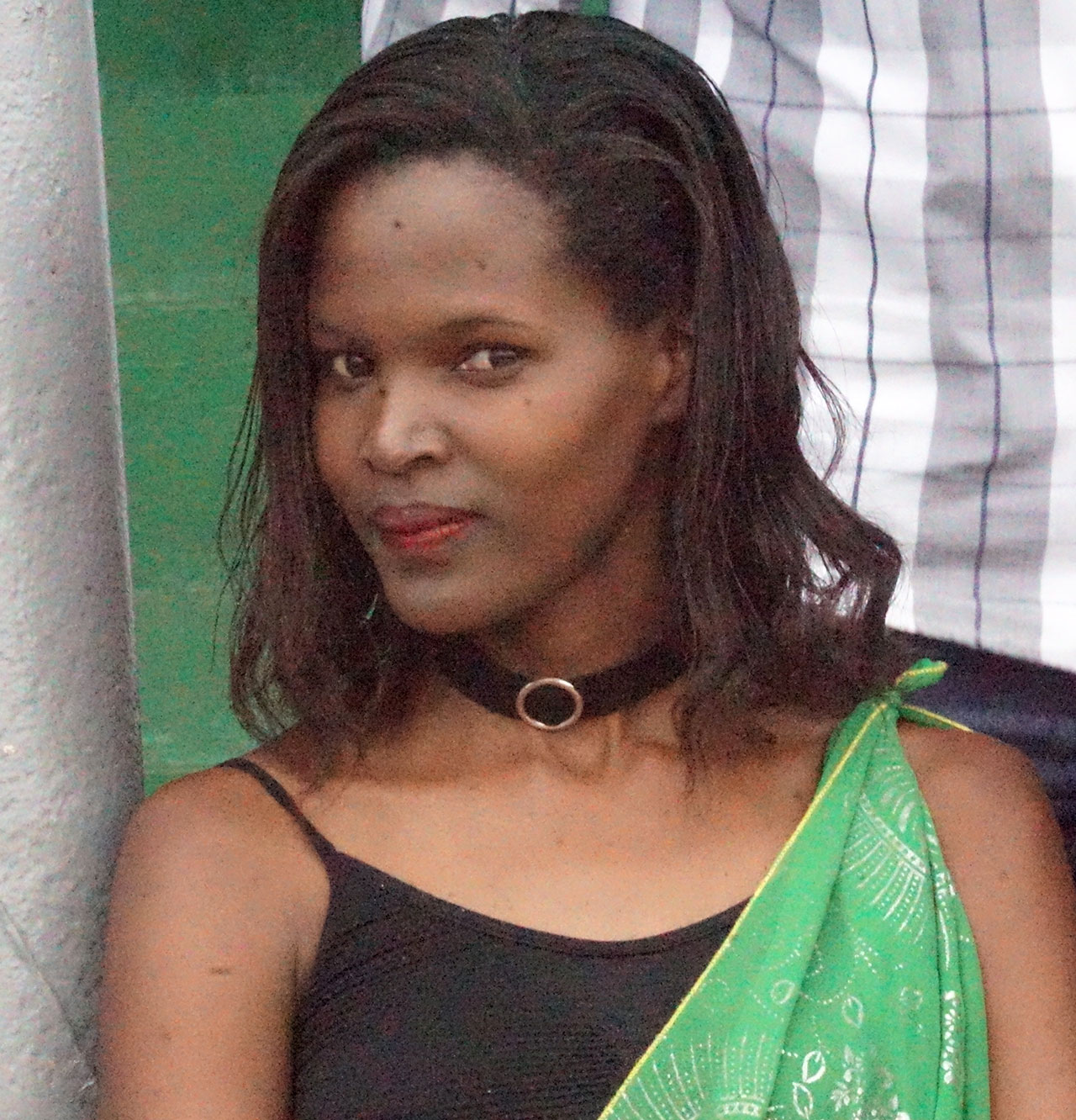 Uyu mwari yakiraga abashyitsi akanabicaza