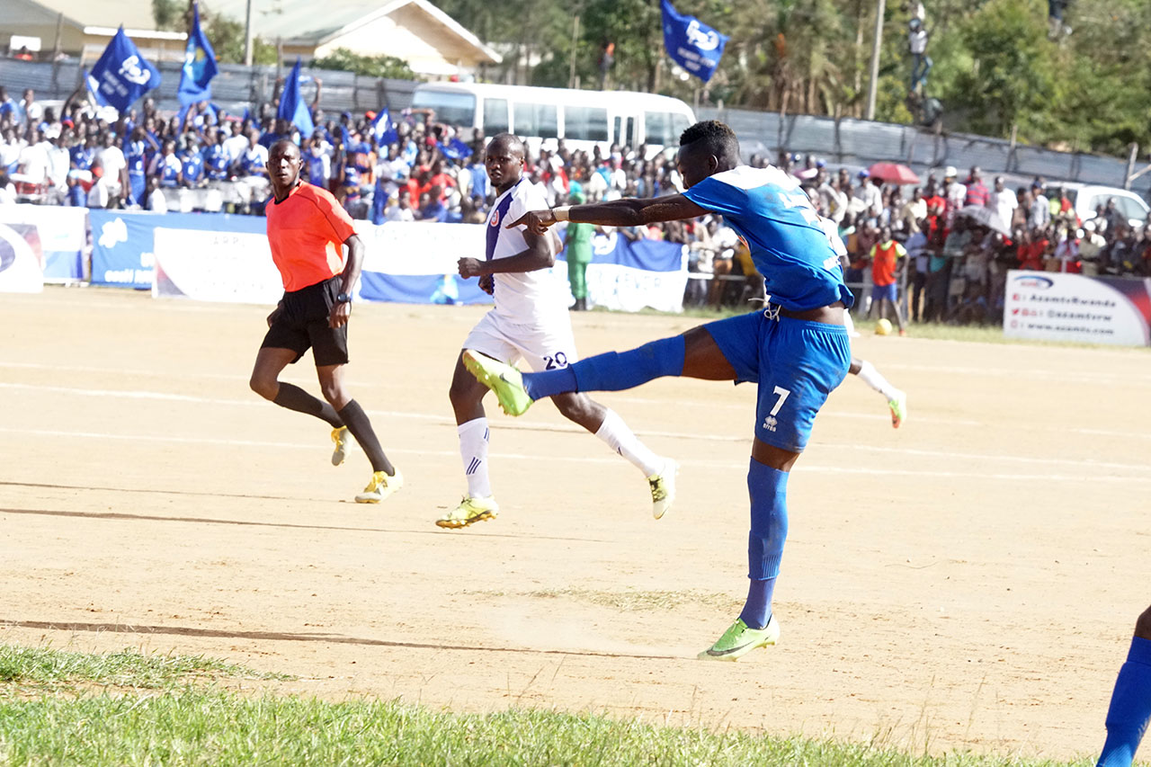 Bimenyimana Bonfils Caleb yitwaye neza muri uyu mukino, aho yagerageje uburyo bwinshi bwo kubona igitego