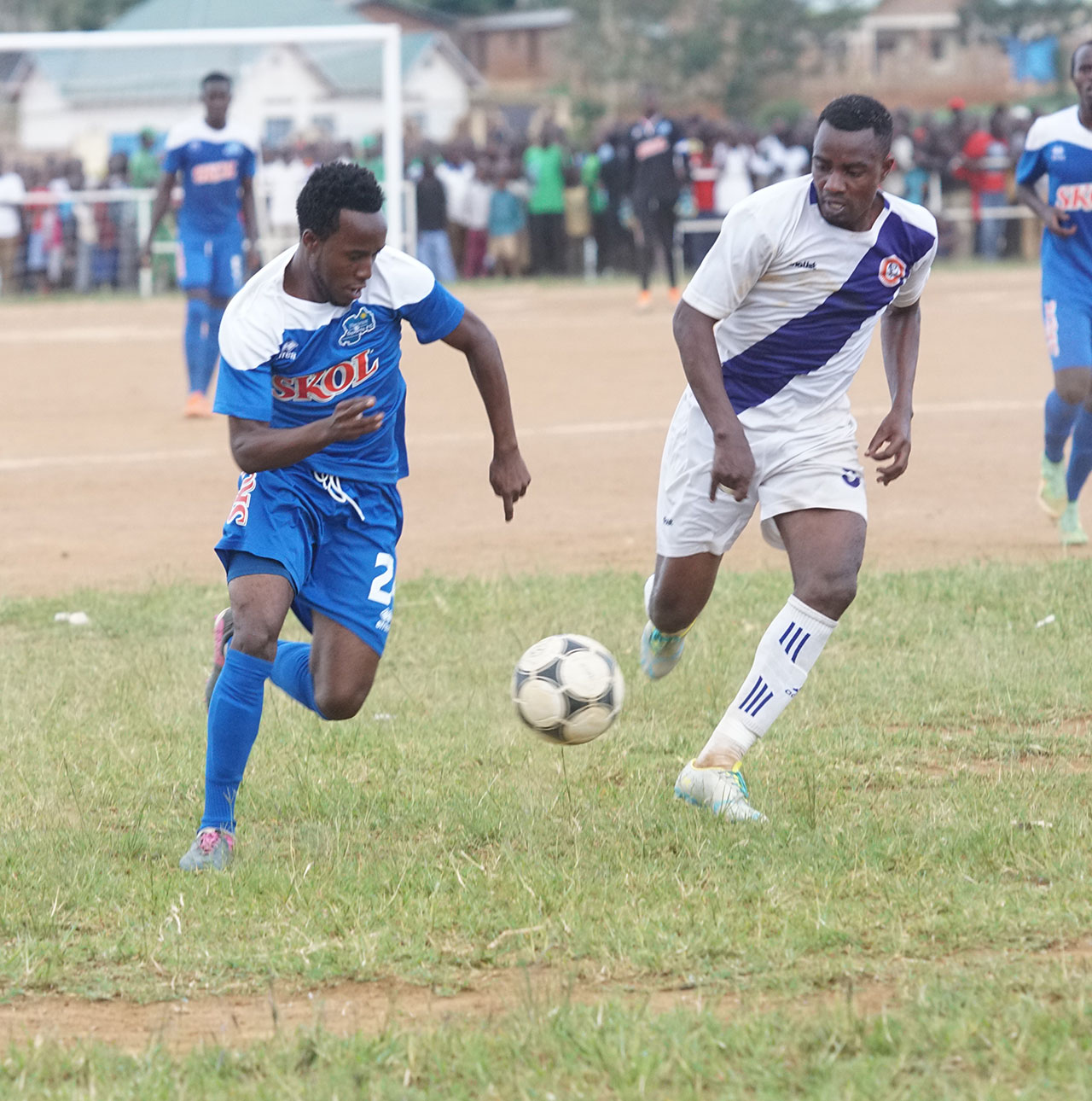 Nova Bayama winjiye mu kibuga asimbuye Caleb, nawe ntiyari aherutse mu kibuga