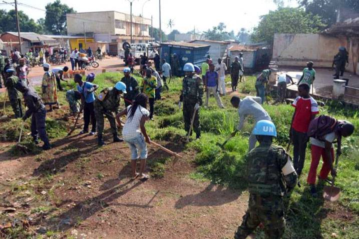 RDF yamaze gutoza abaturage ba Centrafrique umuganda wo kwiyubakira igihugu