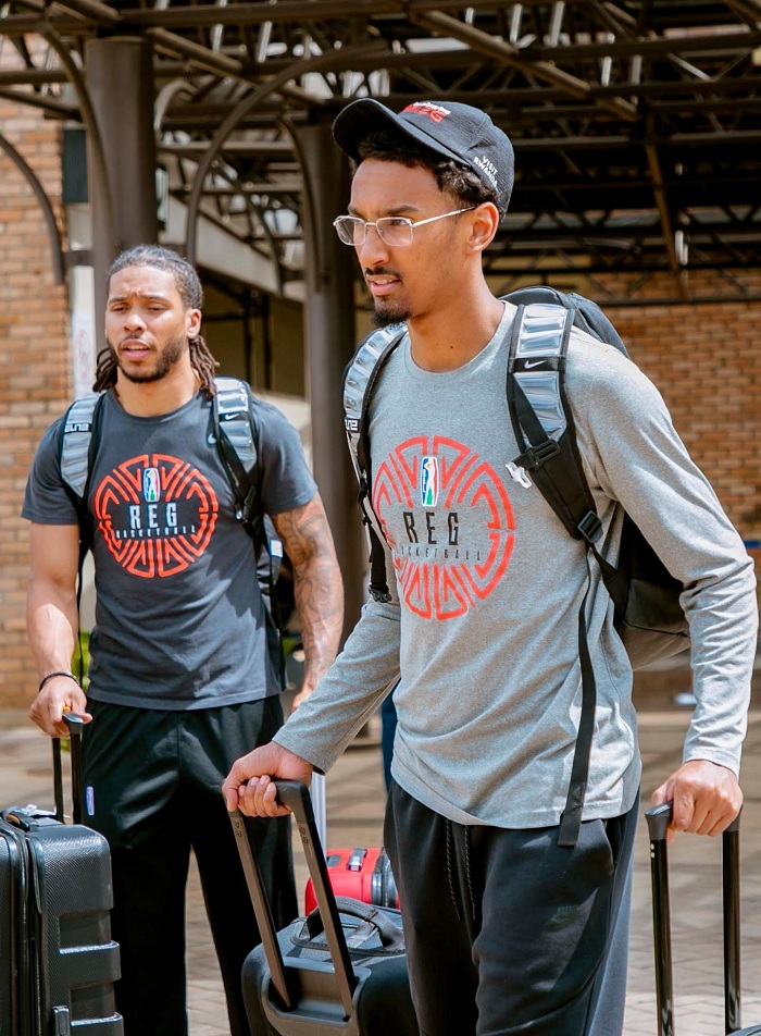 Cleverland na mugenzi we bamaze kugera I kigali