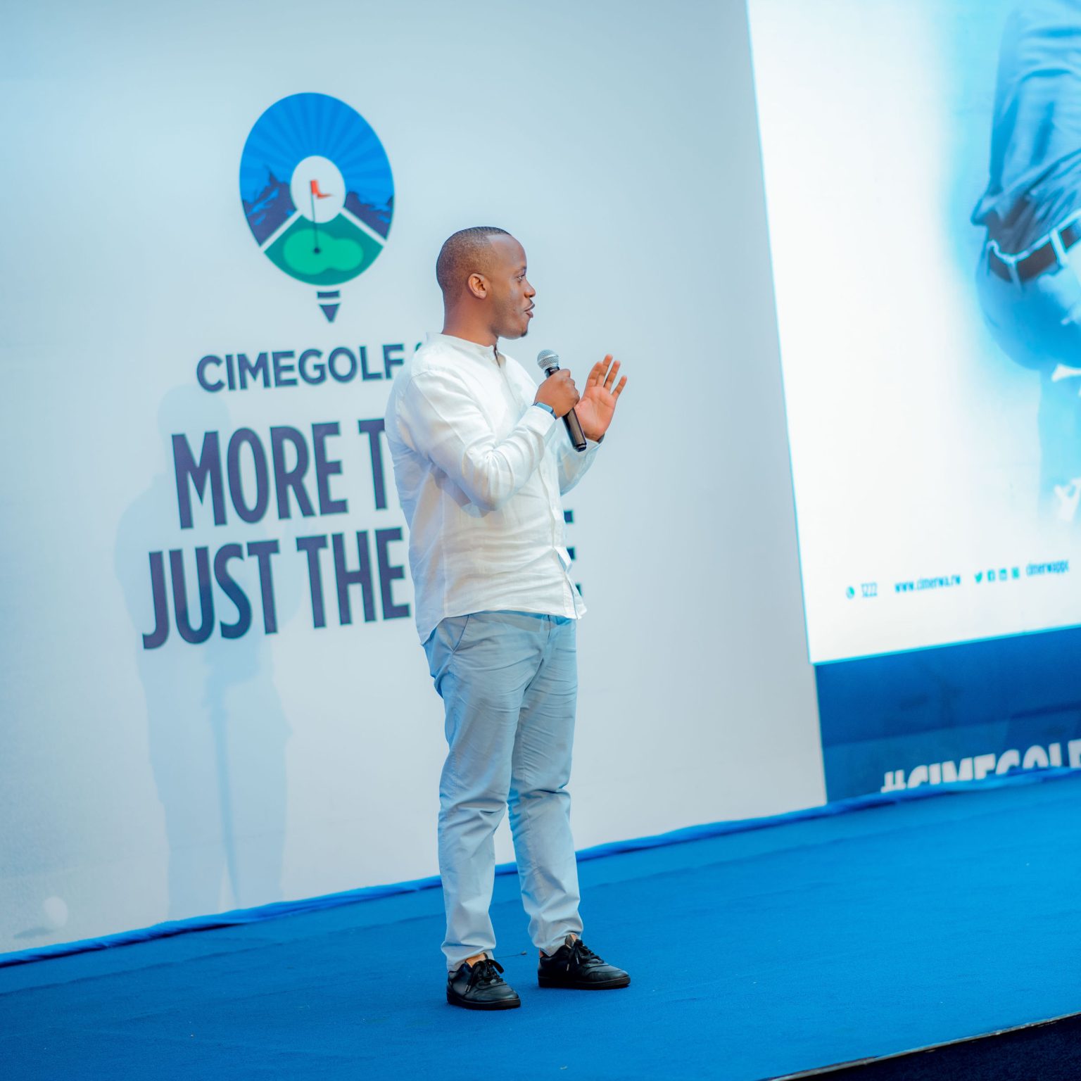 Regis Rugemanshuro uyobora RSSB akaba na Perezida w'inama y'ubutegetsi ya CIMERWA, yagejeje ijambo ku bitabiriye ibirori