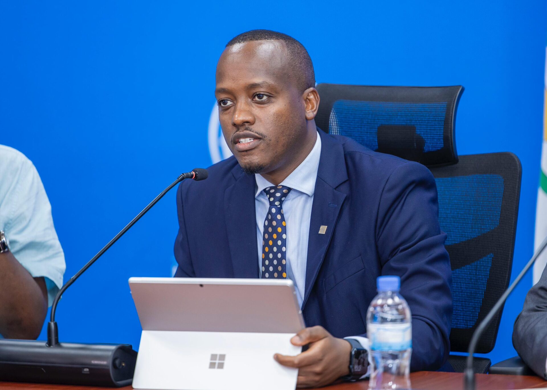 Umuyobozi Mukuru wa RSSB, Regis Rugemanshuro, avuga ko izi mpinduka zizweho neza, kandi ko ziri mu nyungu z'abanyamuryango