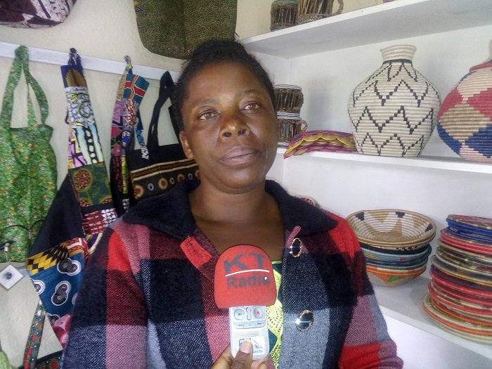 Uwamahoro Agnes uvuga ko imibereho y'abaturiye Pariki y'igihugu y'ibirunga yahinduwe n'uko bahabwa ku musaruro uyikomokaho