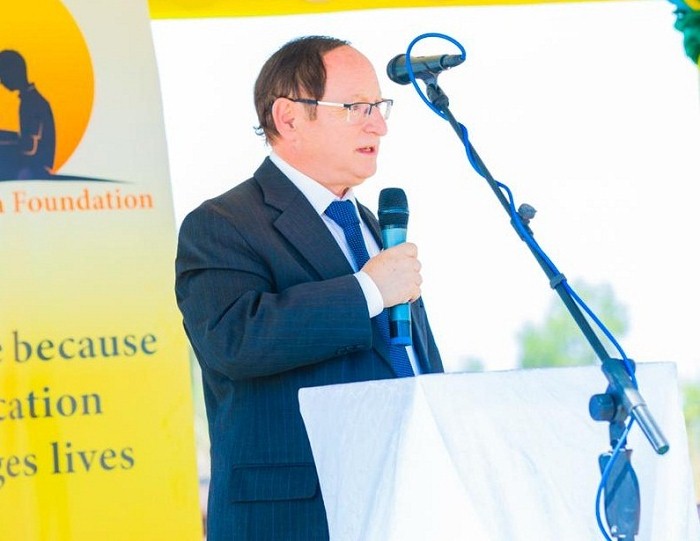 Ambasaderi wa Israel Dr. Ron Adam yasabye abanyeshuri gufatirana amahirwe bagize bakayabyaza umusaruro