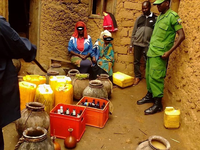 Yari yiteguye yaraguze inzoga ndetse yaranitwerereje (Photo:Social media)