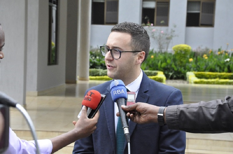 Ambasaderi wungirije w' Ubwongereza mu Rwanda Ben Snowdon