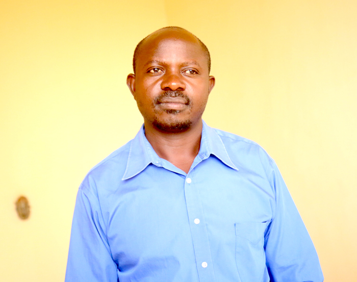 Karangwa Felix uhagarariye abafite ubumuga bwo kutumva no kutavuga muri Koperative yabo mu karere ka Huye 