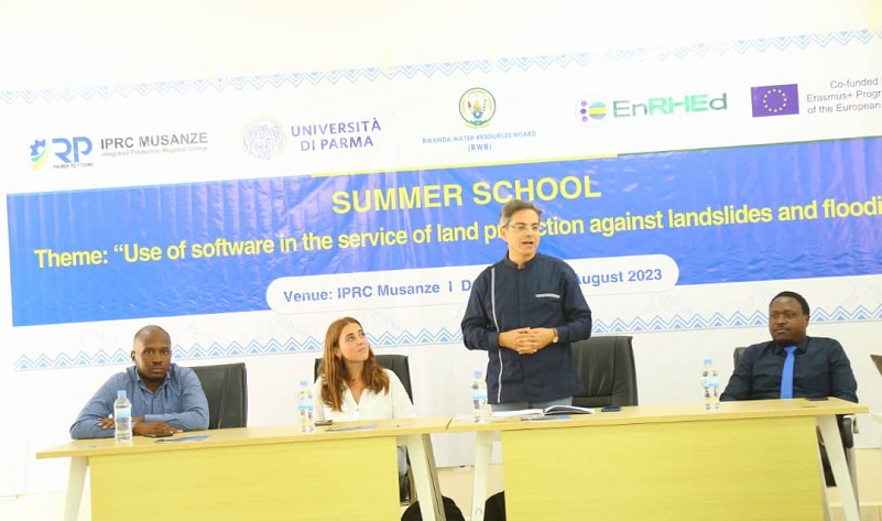 Prof Roberto Valentino ni we wari uhagarariye Kaminuza ya Parma