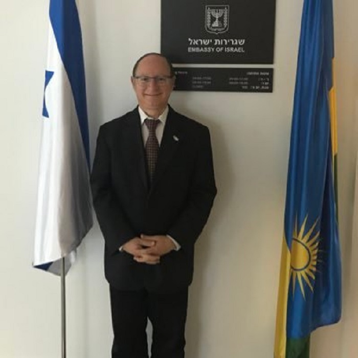 Ambasaderi Ron Adam