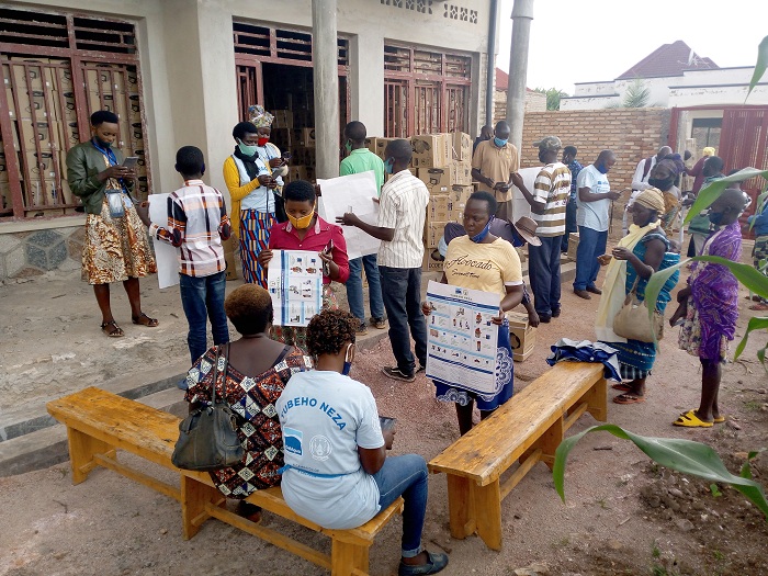 Mbere yo guhabwa ishyiga umuturage yagombaga kugaragaza imyirondoro ye yuzuye