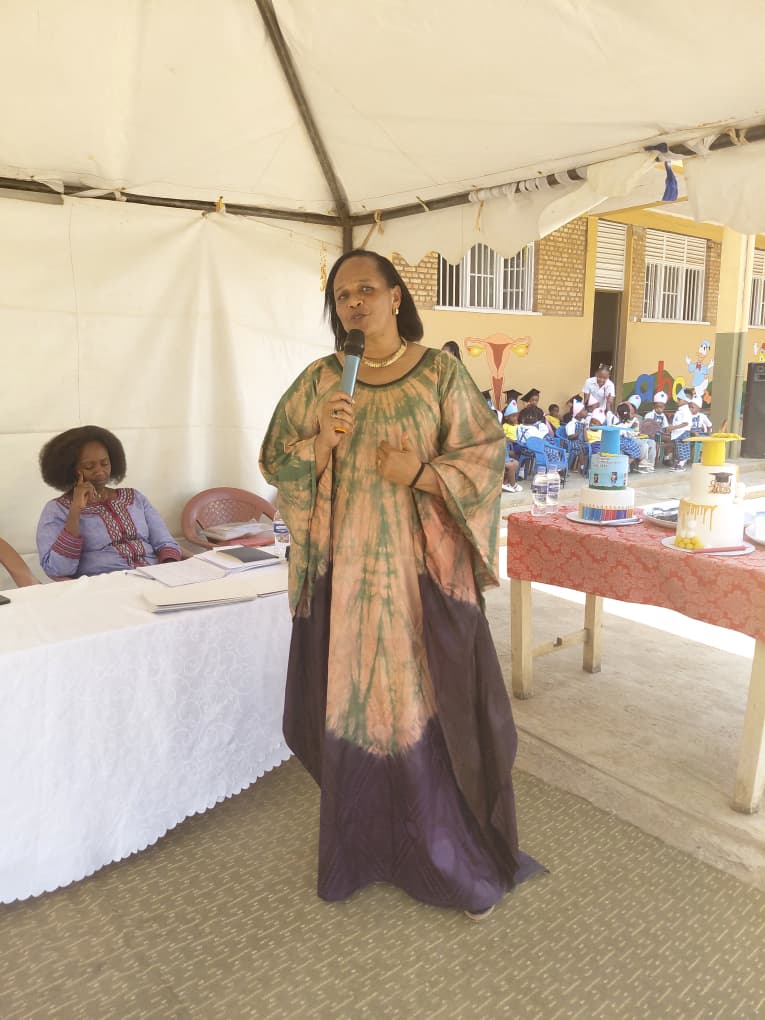 Bishop Rose Karasanyi, Umuyobozi w'Icyubahiro w'Ikigo Kingdom Education Center