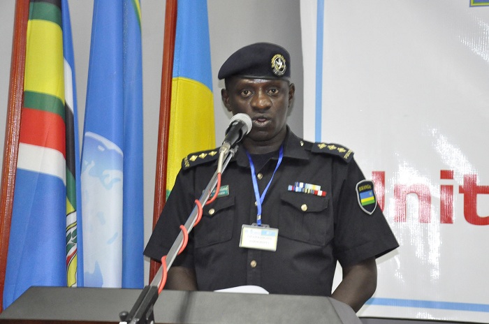 CIP Jean Maurice Kayigana wavuze mu izina ry'abapolisi bitabiriye amahugurwa