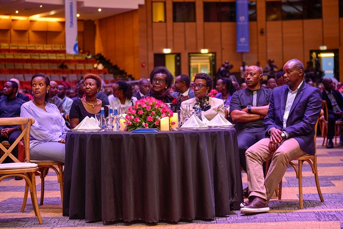 Abikorera basabye ko hari ibyanozwa muri EBM