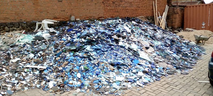 Ibirahuri byangijwe n'imitingito byari bifite agaciro ka miliyoni zirenga 100