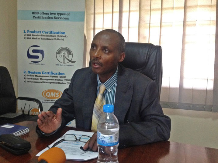 RSB irasaba Abanyarwanda kugira ijisho ricunga umutekano rikanareba niba hari ibiribwa bitujuje ubuziranenge.