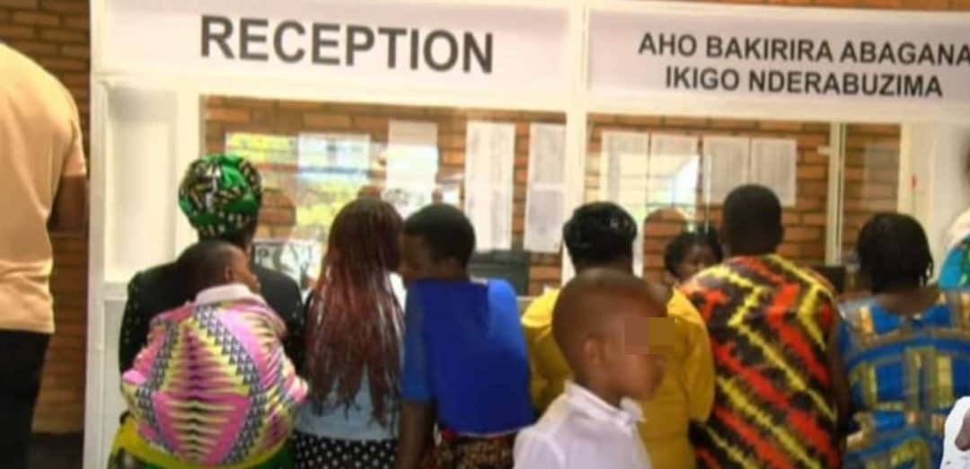 Bimwe mu bigo nderabuzima bivuga ko bihomba bitewe no kutishyurwa imwe mu miti n