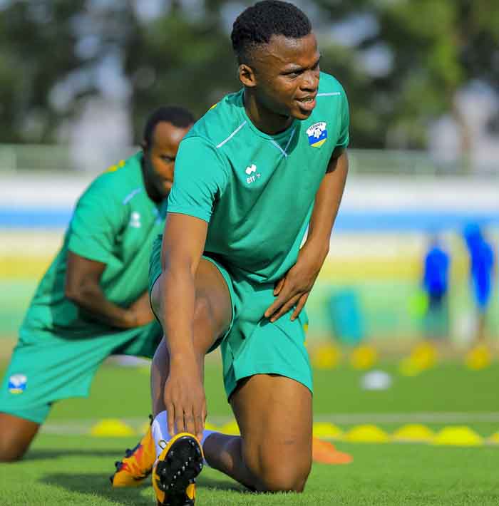 Rubanguka Steve ukinira ikipe ya AE Karaiskakis Artas yo mu Bugereki