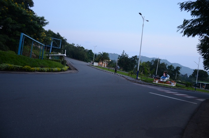 Mu ihuriro ry'imihanda yinjira mu mujyi wa Gisenyi hahoraga urujya n'uruza rw'imodoka ubu ntaziboneka