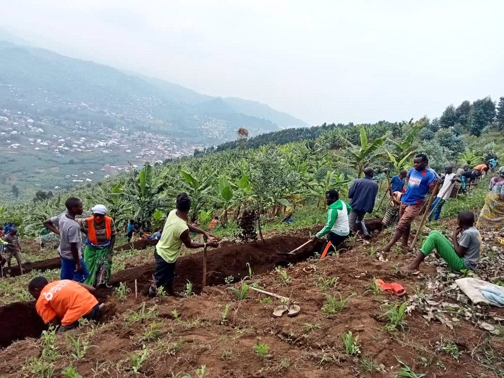 Amazi amanuka ku musozi yasenyera abatuye mu Gisa na Rwaza