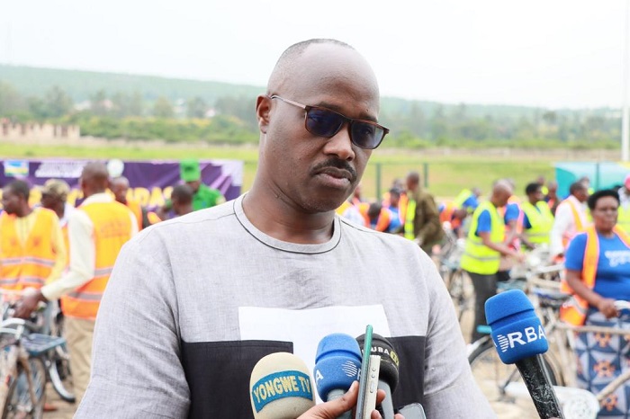 Umuyobozi w'Intara y'Iburasirazuba Pudence Rubingisa avuga ko ubwiherero rusange ari ngombwa cyane mu Karere ka Bugesera