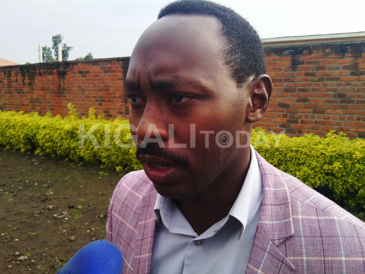 Rucyahana Andrew akangurira urubyiruko kwitabira kwizigamira no kwibumbira mu makoperative.