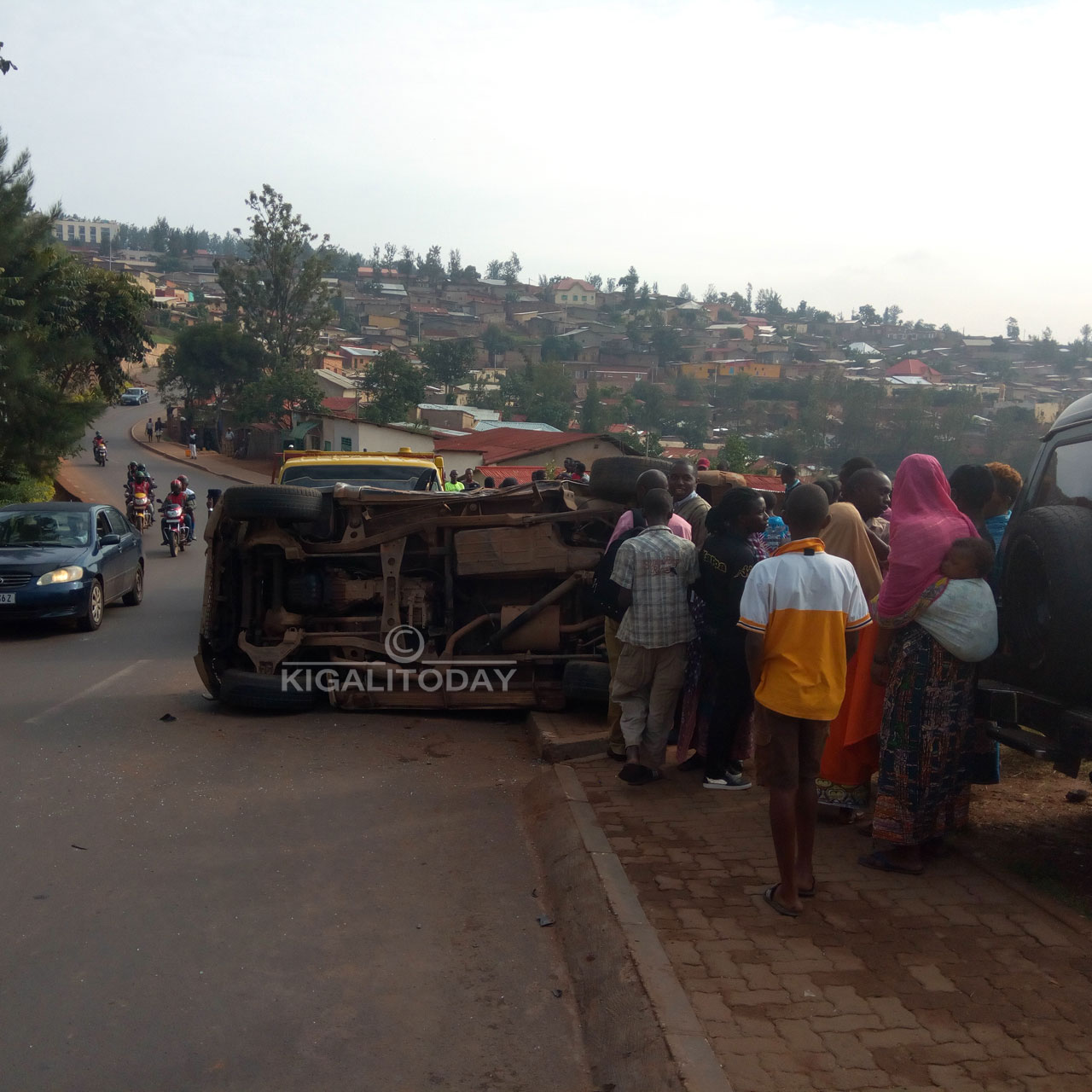 Iyi ni Scropion yagonzwe imanuka ihita igwa