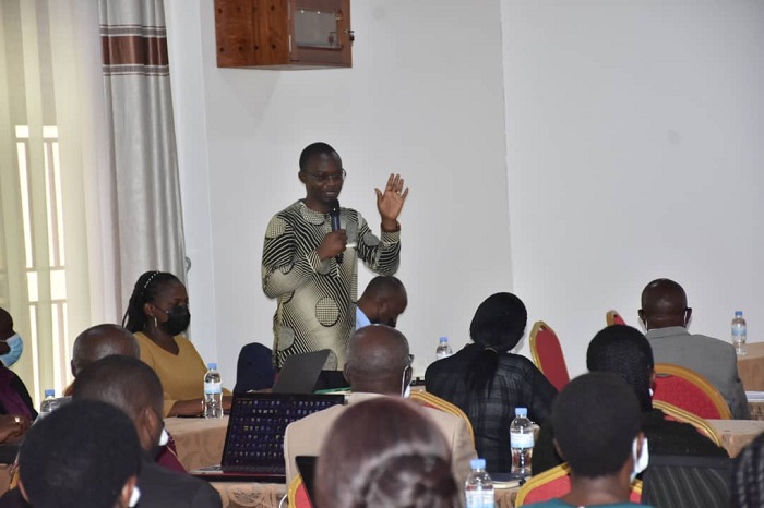 Habarurema avuga ko banaganiriye uko bategura ingengo y'imari y'umwaka utaha