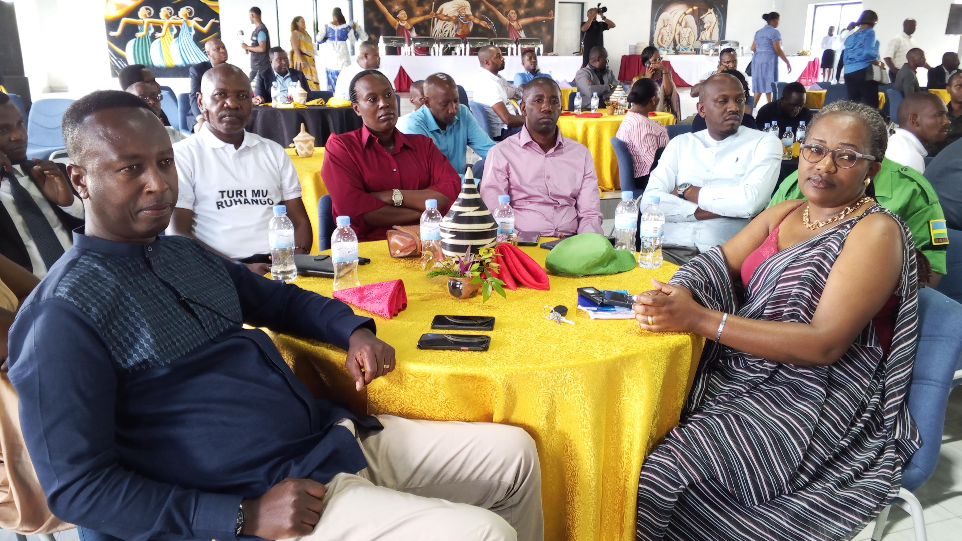 Abayobozi b'inzego z'ibanze mu Karere ka Ruhango bari bahari