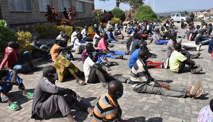 Abaturage basanzwe badafite ubushobozi baciwe 1,000frw