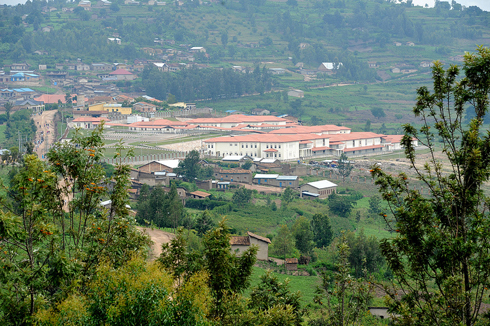 Uruganda rugezweho rutunganya imyumbati Perezida Kagame yahaye abaturage ba Ruhango