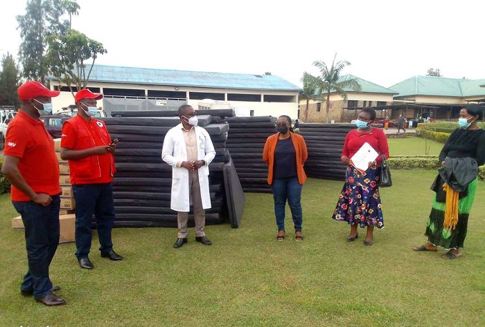 Dr Muhire Philbert Umuyobozi w'ibitaro bya Ruhengeri yashimiye Croix-Rouge