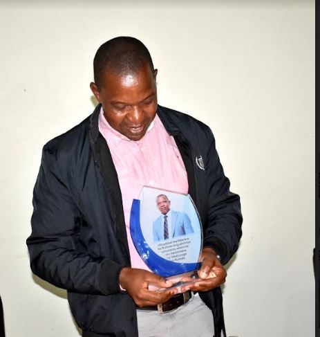 Ubuyobozi n'abakozi b'Akarere ka Rulindo bamugeneye ishimwe