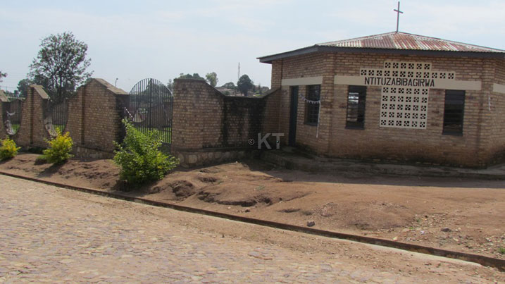 Rumwe mu nzibutso zishaje zizakurwamo imibiri y'abazize Jenoside ikimurirwa mu rushya.