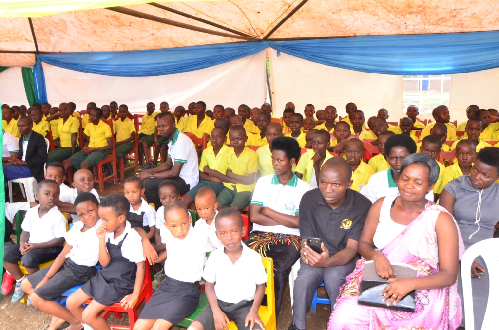 Urubyiruko rwo muri Bugarama rwifuza ko ibikorwaremezo by