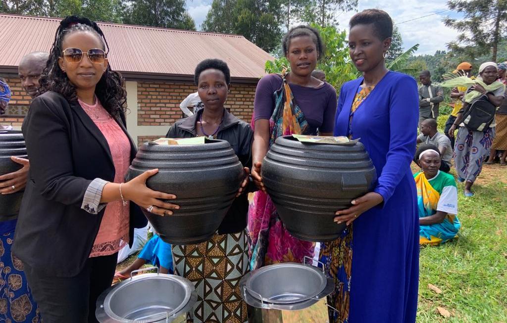 Runonko ni ibyo bimeze nk'ibikono bashyiramo ibiryo bigakomeza gushyuha no gushya