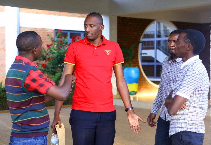 Rurangirwa Louis ntiyemerewe kuko atujuje ibyangombwa