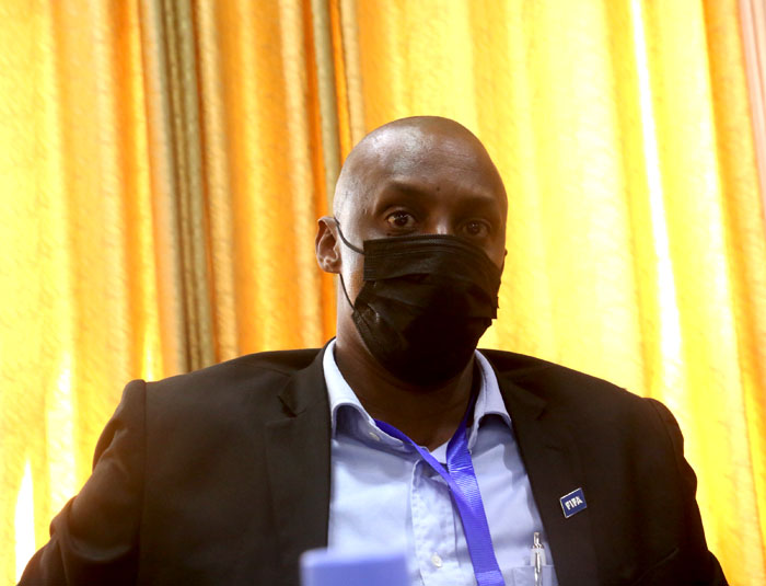 Rurangirwa Louis wabaye uwa mberegutanga kandidatire, yayikuyemo mbere y'uko amatora atangira