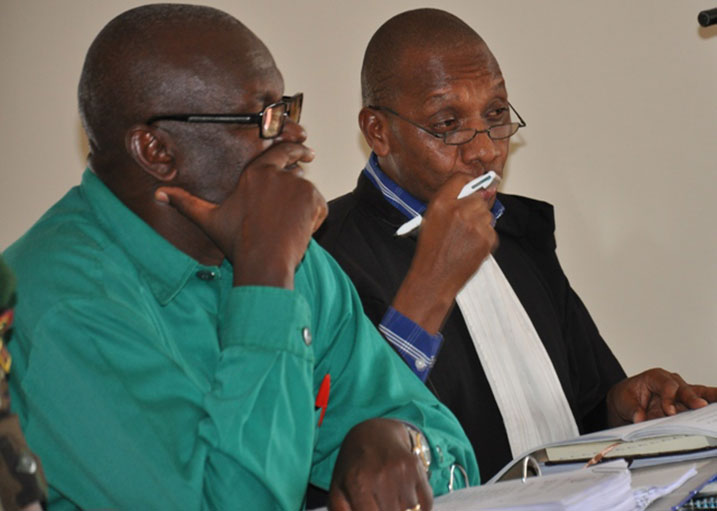 Bimwe mu bimenyetso bishinja Rusagara we n'umwunganizi we ntibarabibona bityo bakaba batari biteguye kuburana.