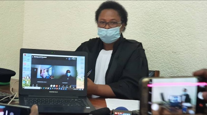 Rusesabagina yafatiwe icyemezo cyo gukomeza gufungwa by'agateganyo hifashishijwe ikoranabuhanga