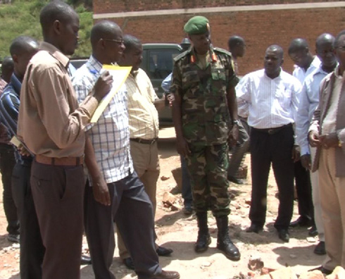 Abayobozi n'abikorera basuye ibikorwa by'amajyambere mu karere ka Rusizi.