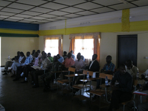 Abitabiriye inama biyemeje gukora cyane ngo abakwepa imisoro nabo basoreshwe.