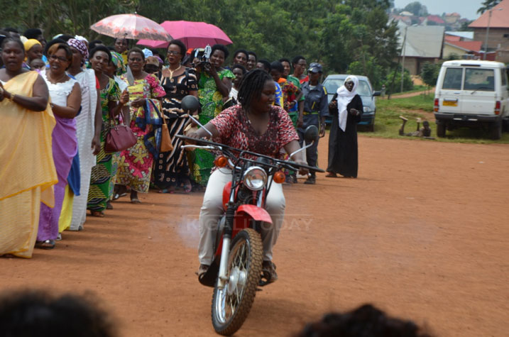 Rusizi abagore berekanye ko bazi no gutwara ibinyabiziga