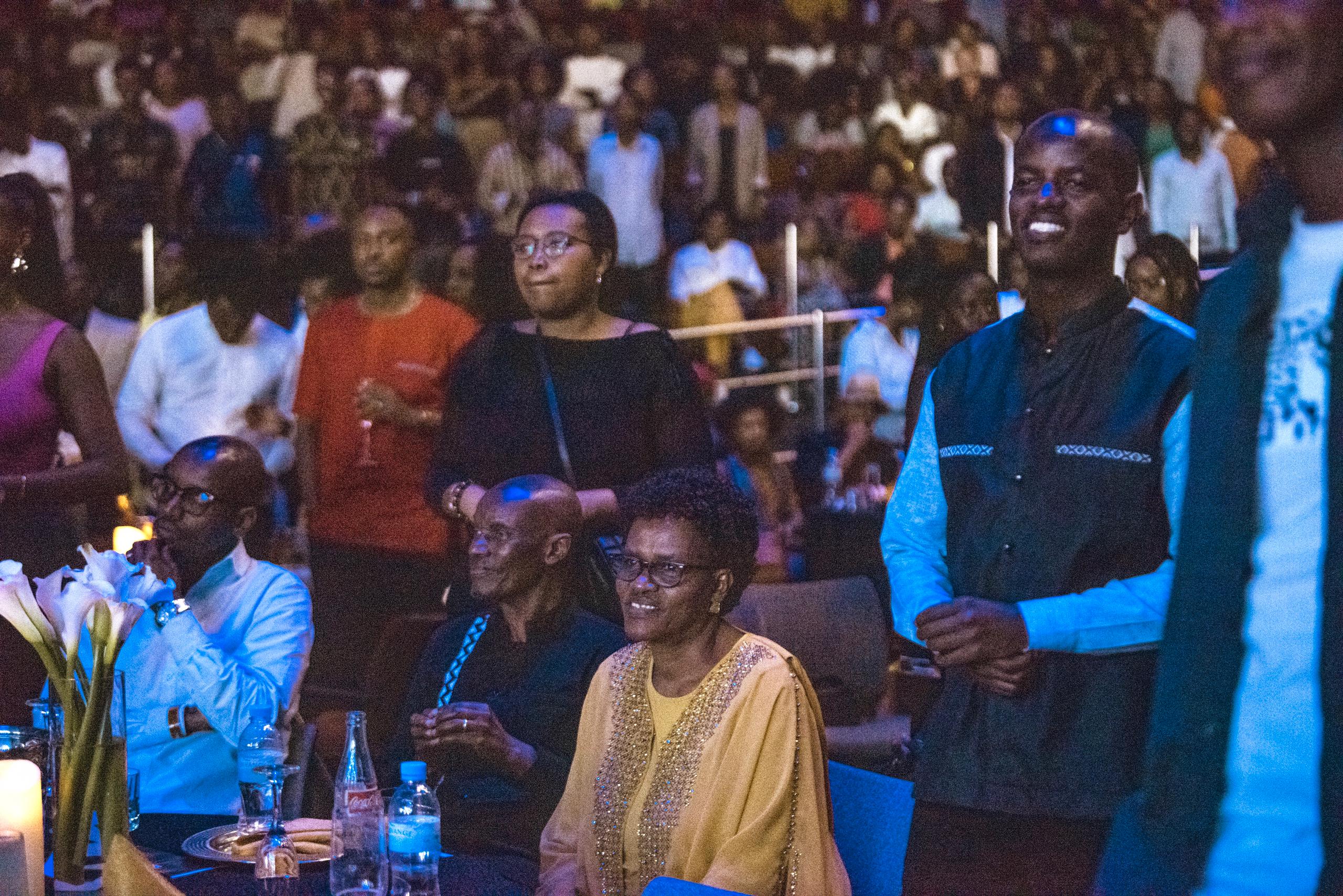 Ababyeyi n'abavandimwe ba Yvan Buravan bari bitabiriye igitaramo cya Ruti Joël